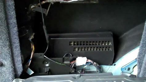 Remove 1. . Range rover l322 amplifier removal